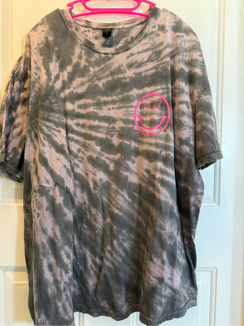 Tie-Dye Graphic Tee with Neon Pink Smiley Size 3XL